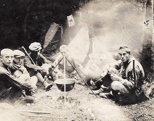 Pěší výlet oddilu oldskautů na sever Čech a zpět;<br>br. Jakov u ohně | foto: archiv střediska 24 Sever